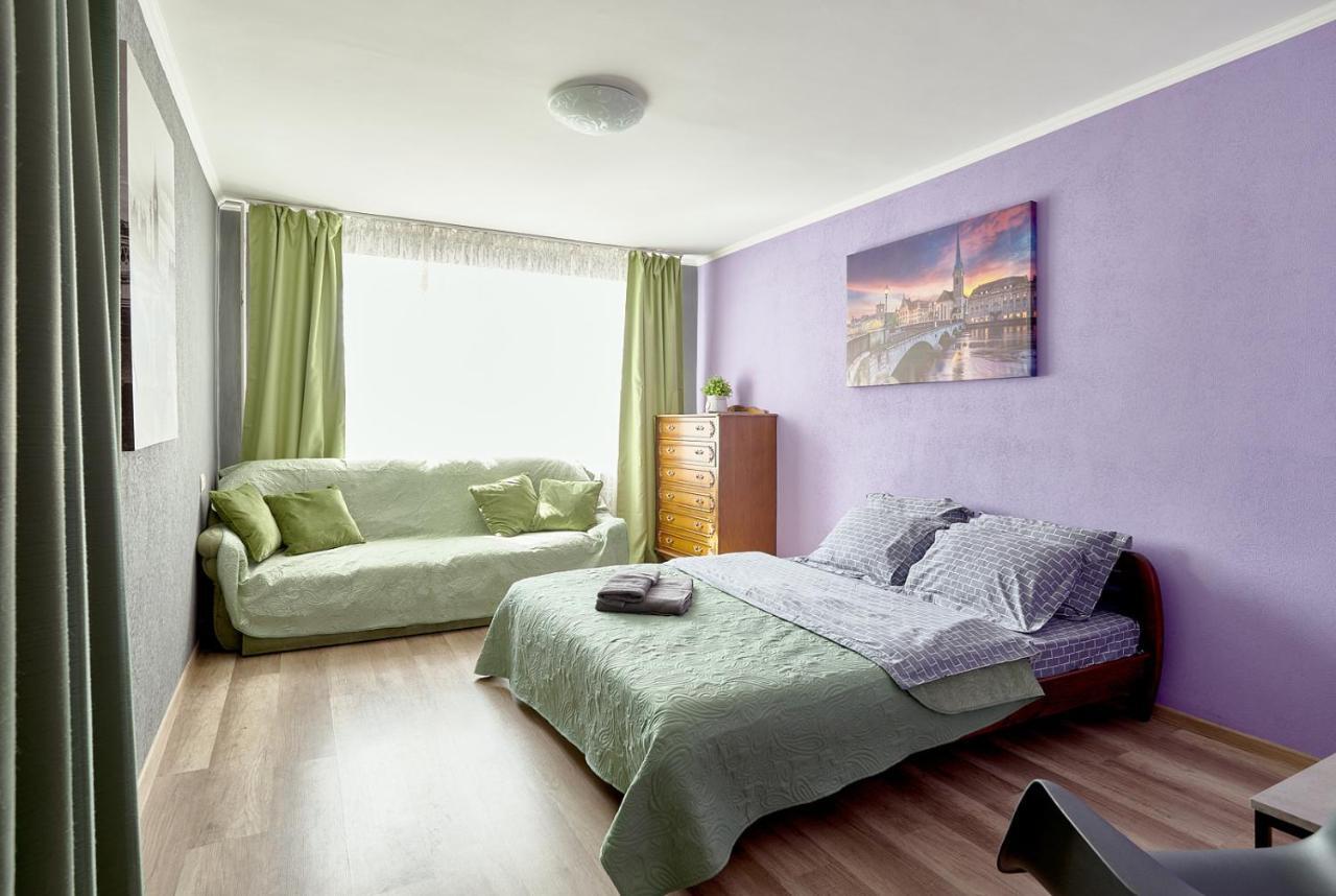 B11-35 NEW TWO SEPARATE BEDROOMS IN CENTER CITY- BALCONNY WITH EXCELLENT VIEW ON GULLIVER MALL - PALACE OF SPORTS - Baseina Street, 11 Kiew Exterior foto
