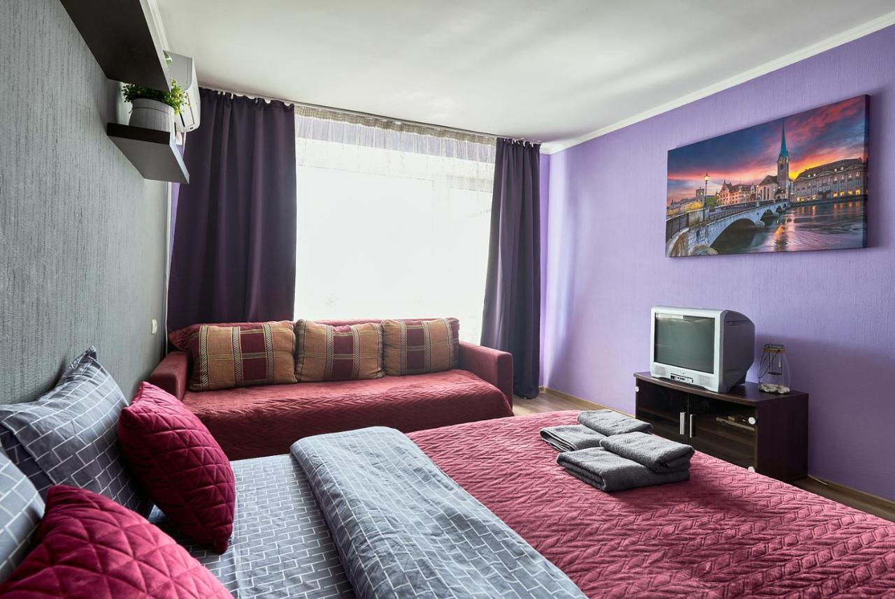 B11-35 NEW TWO SEPARATE BEDROOMS IN CENTER CITY- BALCONNY WITH EXCELLENT VIEW ON GULLIVER MALL - PALACE OF SPORTS - Baseina Street, 11 Kiew Exterior foto