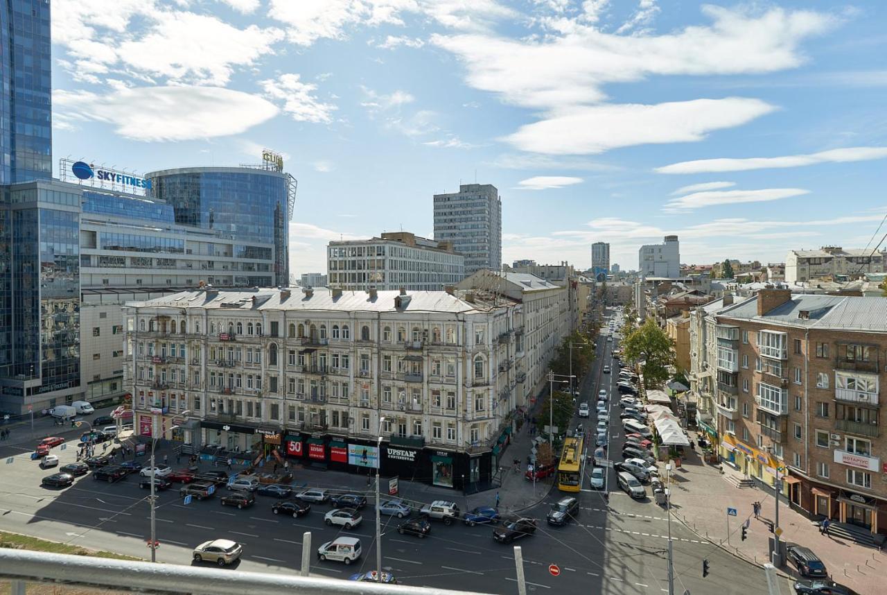 B11-35 NEW TWO SEPARATE BEDROOMS IN CENTER CITY- BALCONNY WITH EXCELLENT VIEW ON GULLIVER MALL - PALACE OF SPORTS - Baseina Street, 11 Kiew Exterior foto