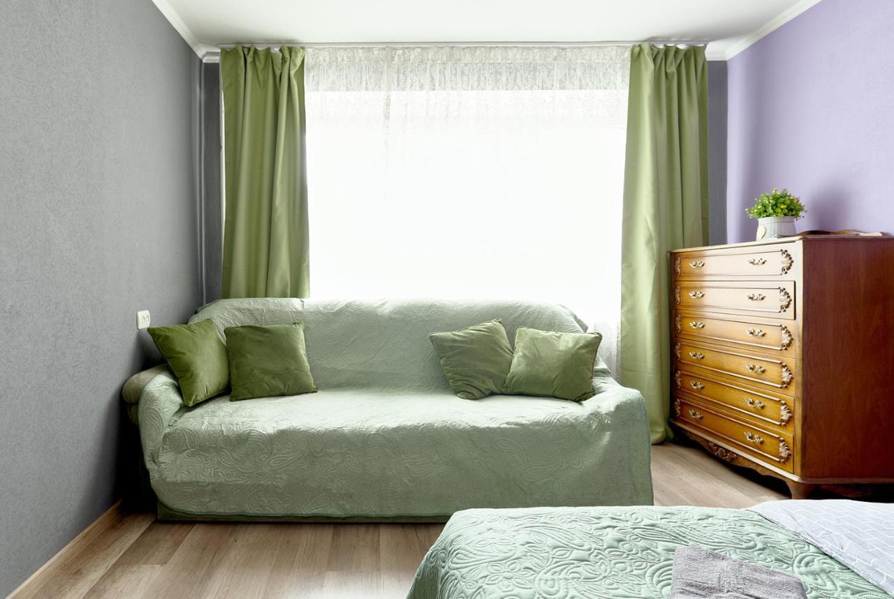 B11-35 NEW TWO SEPARATE BEDROOMS IN CENTER CITY- BALCONNY WITH EXCELLENT VIEW ON GULLIVER MALL - PALACE OF SPORTS - Baseina Street, 11 Kiew Exterior foto